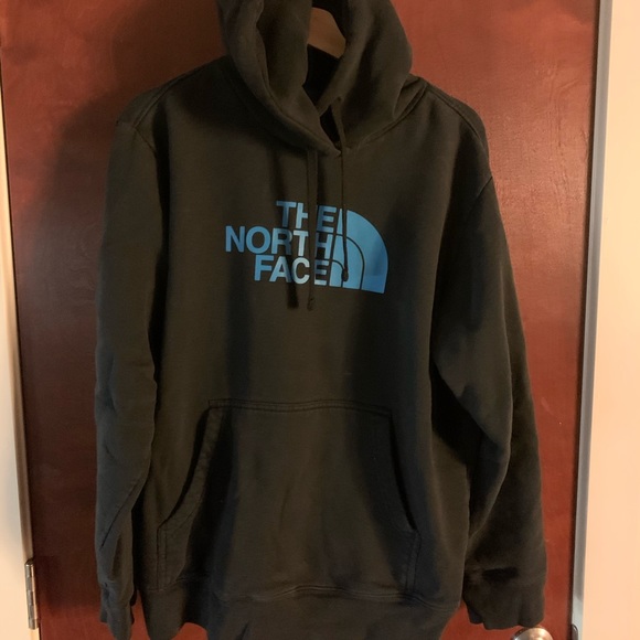 the north face black sweatshirt